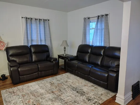 711 N Chestnut St, Lansing, MI 48906