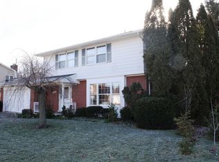 2281 Delaware Dr, Ann Arbor, MI