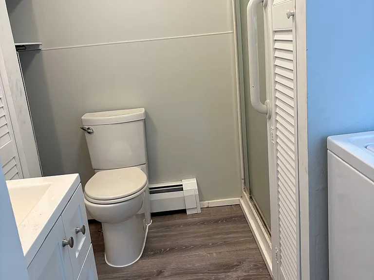 301 Maine St #1 — Photo 3