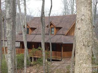102 Carriage Dr, Fairview, NC 28730