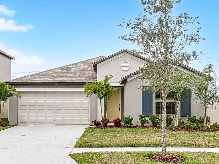 1411 Golden Glow Dr — Photo 1