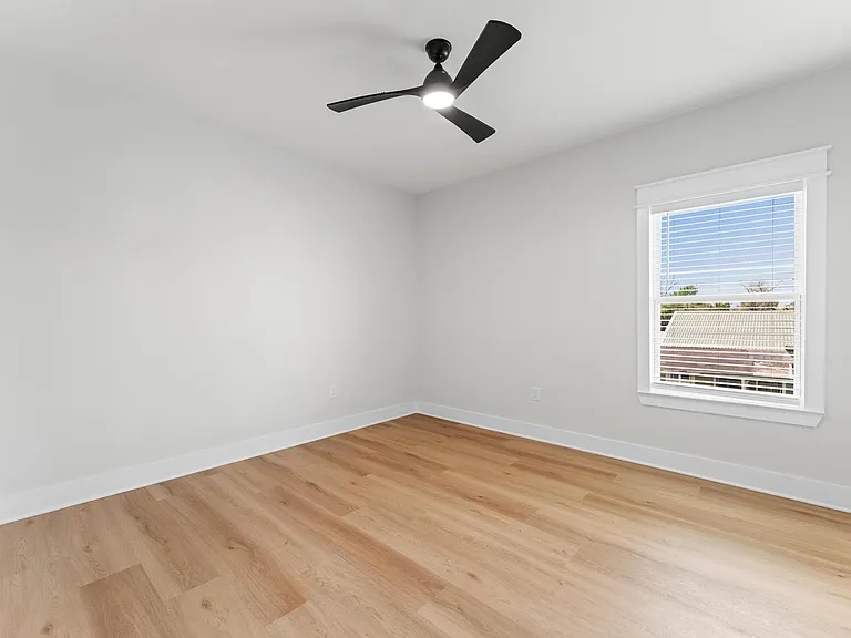 7222 Market St — Photo 12
