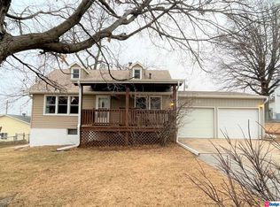 4818 J St, Omaha, NE 68117