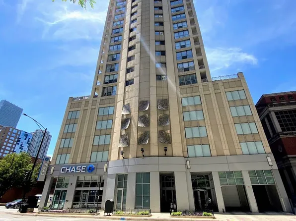 600 N Dearborn St APT 811, Chicago, IL 60654