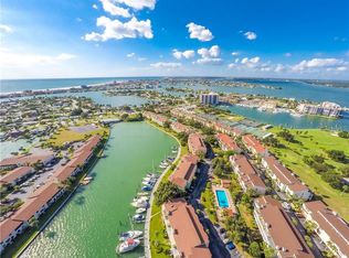 408 Sandy Hook Rd #408, Saint Petersburg, FL 33706