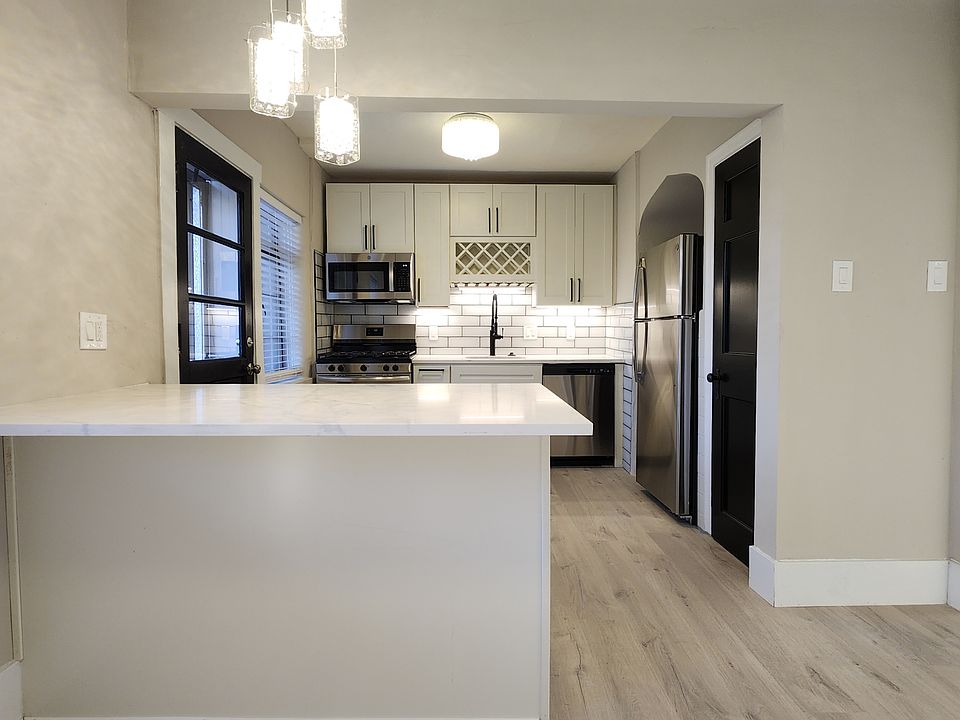 1st image of 4720 Donovan Ave #1