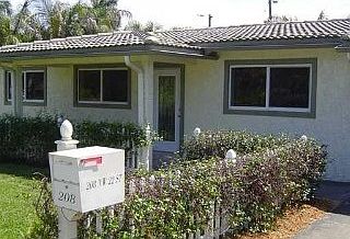 1st image of 208 NW 22nd St