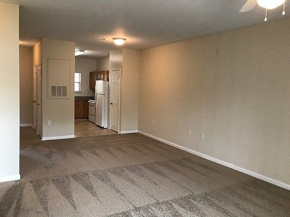 4th image of 132 Parsley Ln APT 304