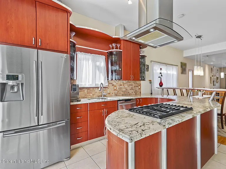 40 Devens St #1&2 — Photo 14