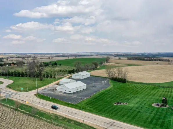 9197 State Route 84 N, Galena, IL 61036