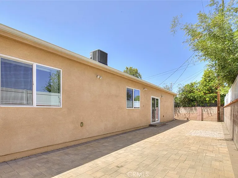 6954 Jellico Ave — Photo 10