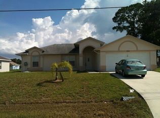 302 SW Carter Ave, Port Saint Lucie, FL 34983