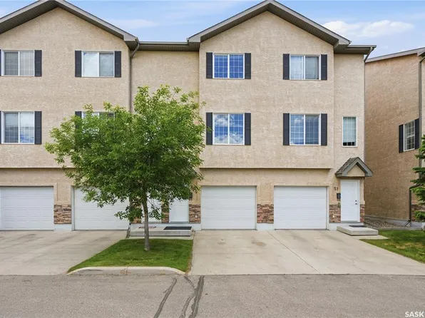 UNIT 52-118 Pawlychenko LANE, Saskatoon, SK S7V 1K1