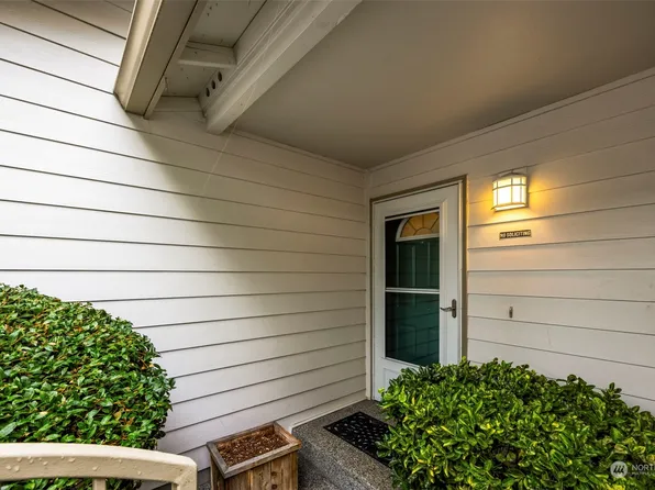 3622 164th Street SW #102, Lynnwood, WA 98087