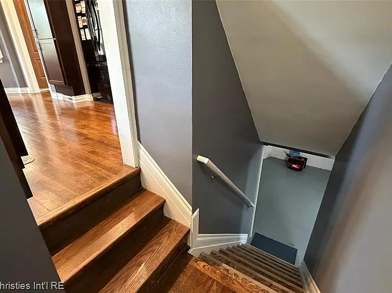 2990 Oakshire Ave — Photo 13