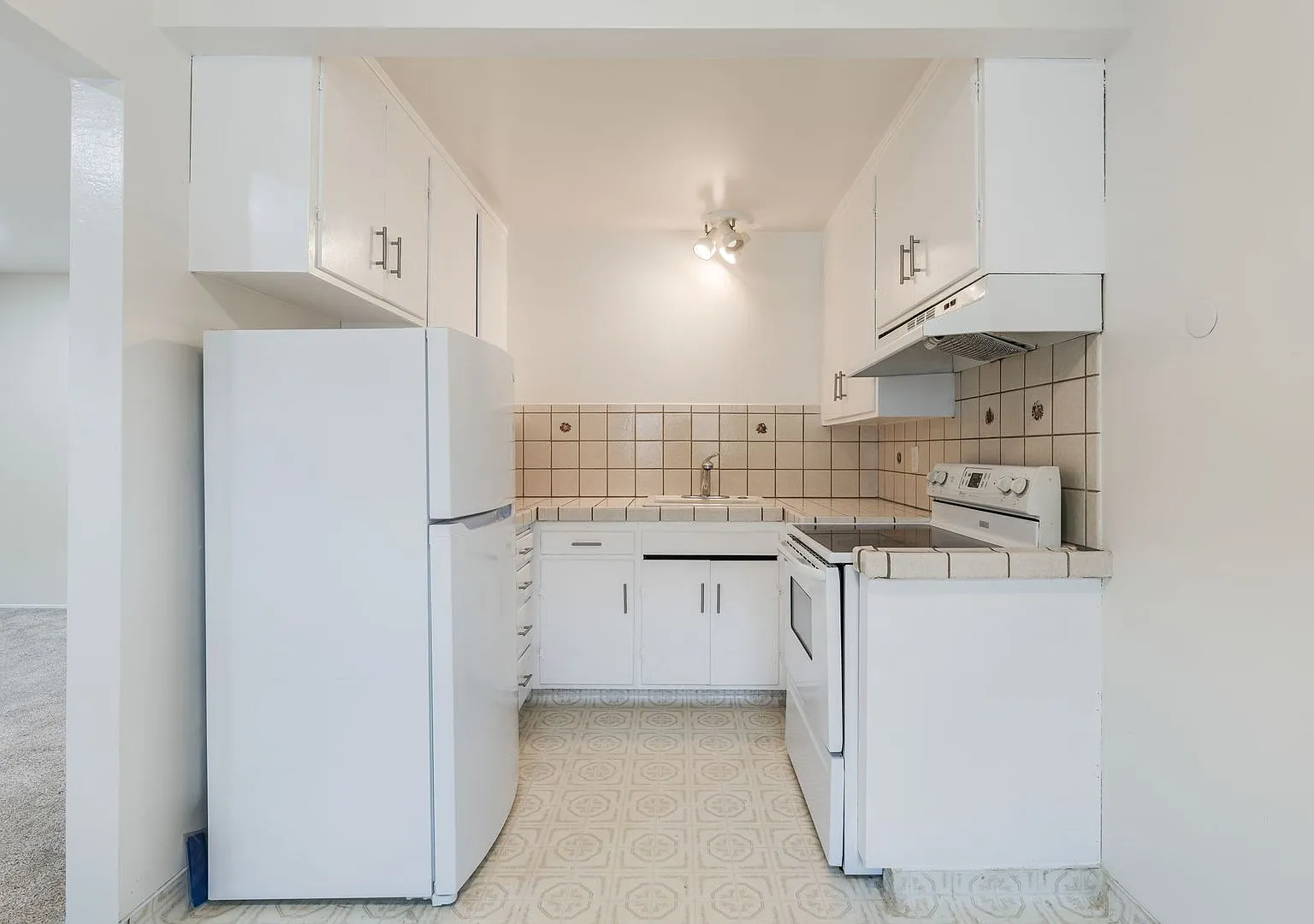 430 Norfolk Dr, Pacifica, CA 94044 — Photo 4