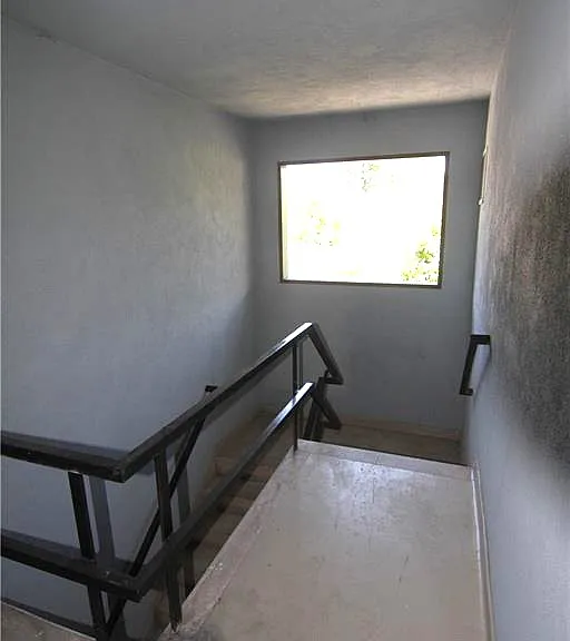 1512 N Allen Ave — Photo 19