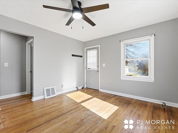 5th image of 830 S 49th Ave