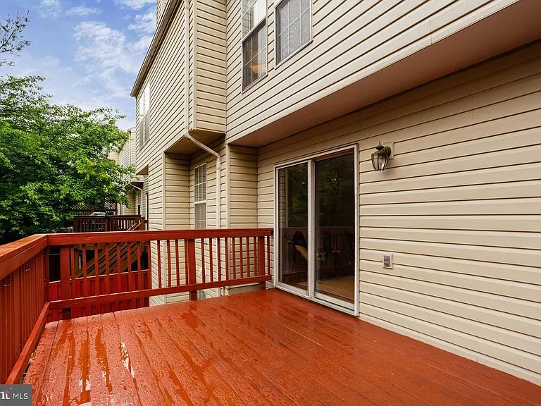 6213 Abbottsbury Row — Photo 12