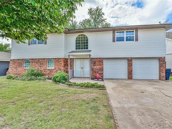 2nd image of 11109 Ashford Dr