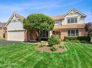 851 Warwick Ln, Lake Zurich, IL