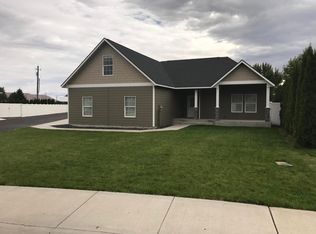 115 Apple Loop, Naches, WA 98937