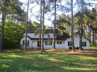 604 Pointe West Dr, Dublin, GA 31021