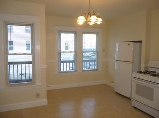 302 Shrewsbury St #2, Worcester, MA 01604
