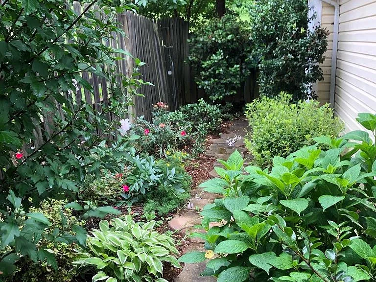 Private garden to enjoy morning coffee