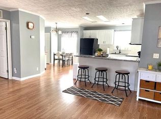 2195 S Waterstone Rd, Muncie, IN 47302