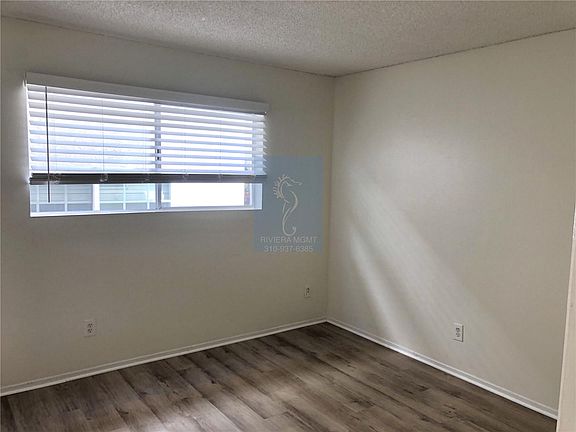 4th image of 741 Manhattan Beach Blvd #740