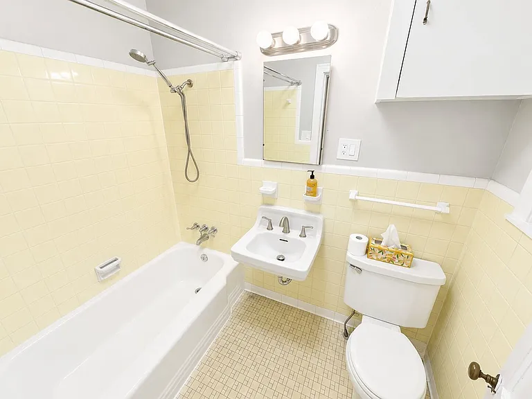 4204 Fairfield Ave — Photo 6