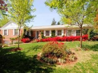 5909 Plainview Rd, Bethesda, MD 20817