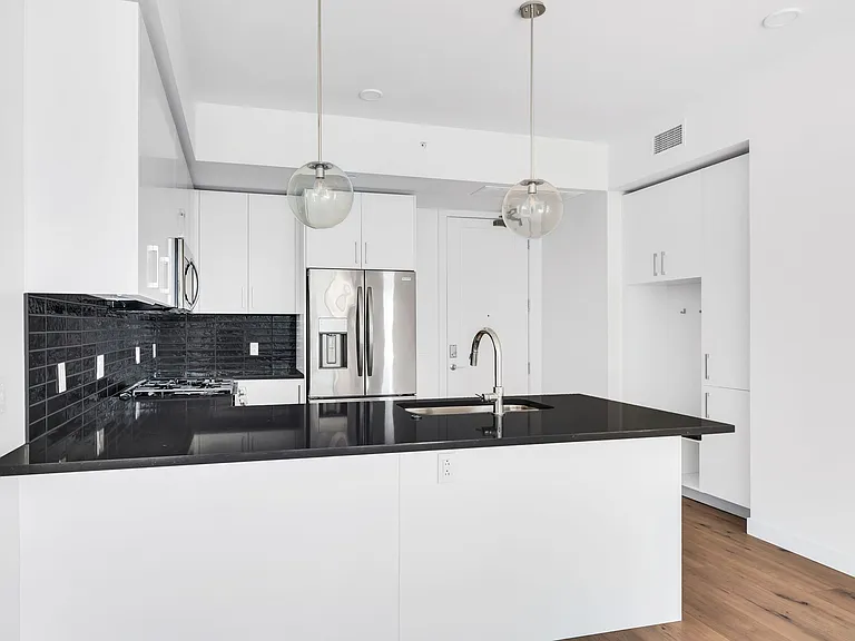 1212 Demonbreun St #1210 — Photo 14