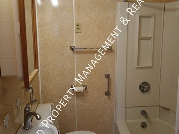 4th image of 21-23 Dean St #3F