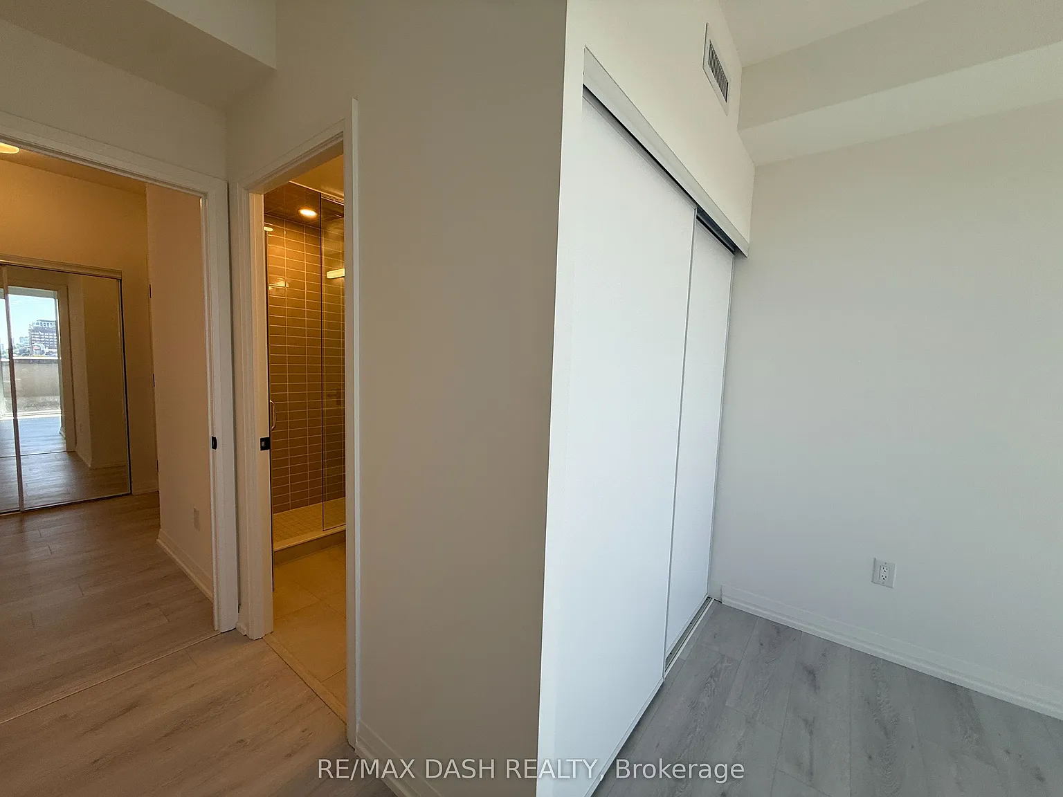 1 bed, $3,240 — Photo 4