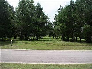 5th image of 125 Maple Creek Dr