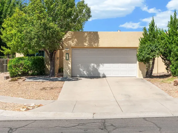 8105 Countrywood Rd NE, Albuquerque, NM 87109