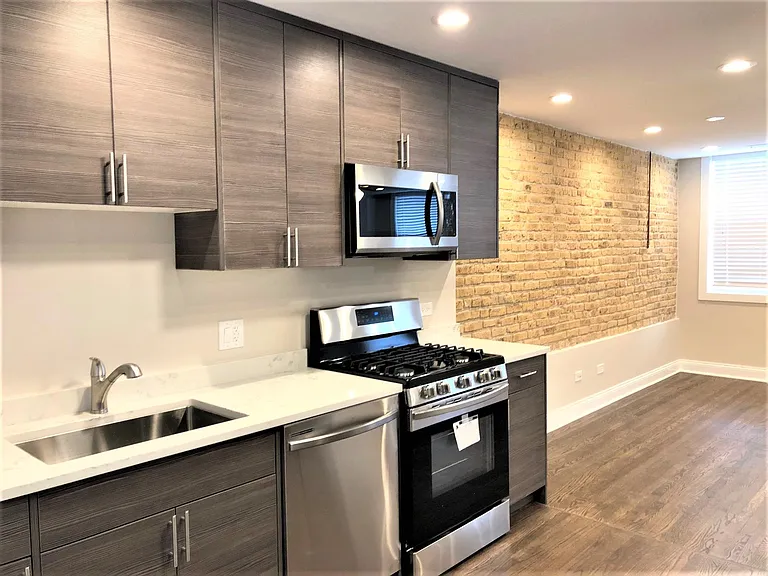 1432 W Farragut Ave #G — Photo 11