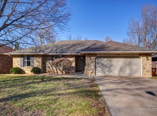 3829 W Dover St, Springfield, MO 65802