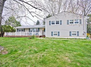 14 Tyson Ln, Freehold, NJ 07728