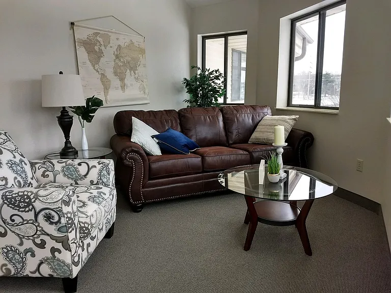 Island Place Apartments - On the River — Photo 18