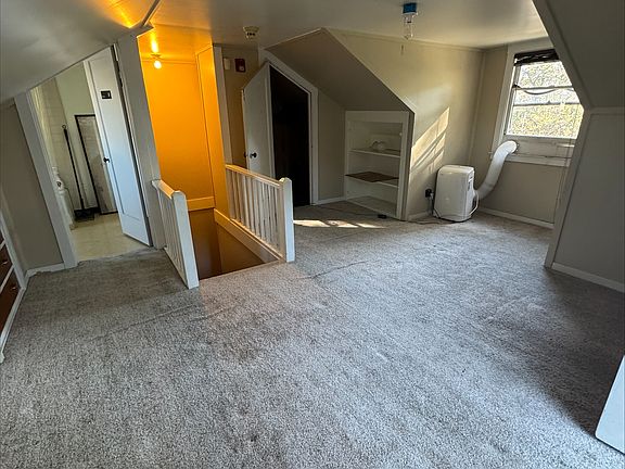 5th image of 17265 Monterey St
