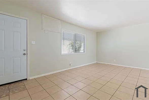 400 E Lancaster Blvd — Photo 13