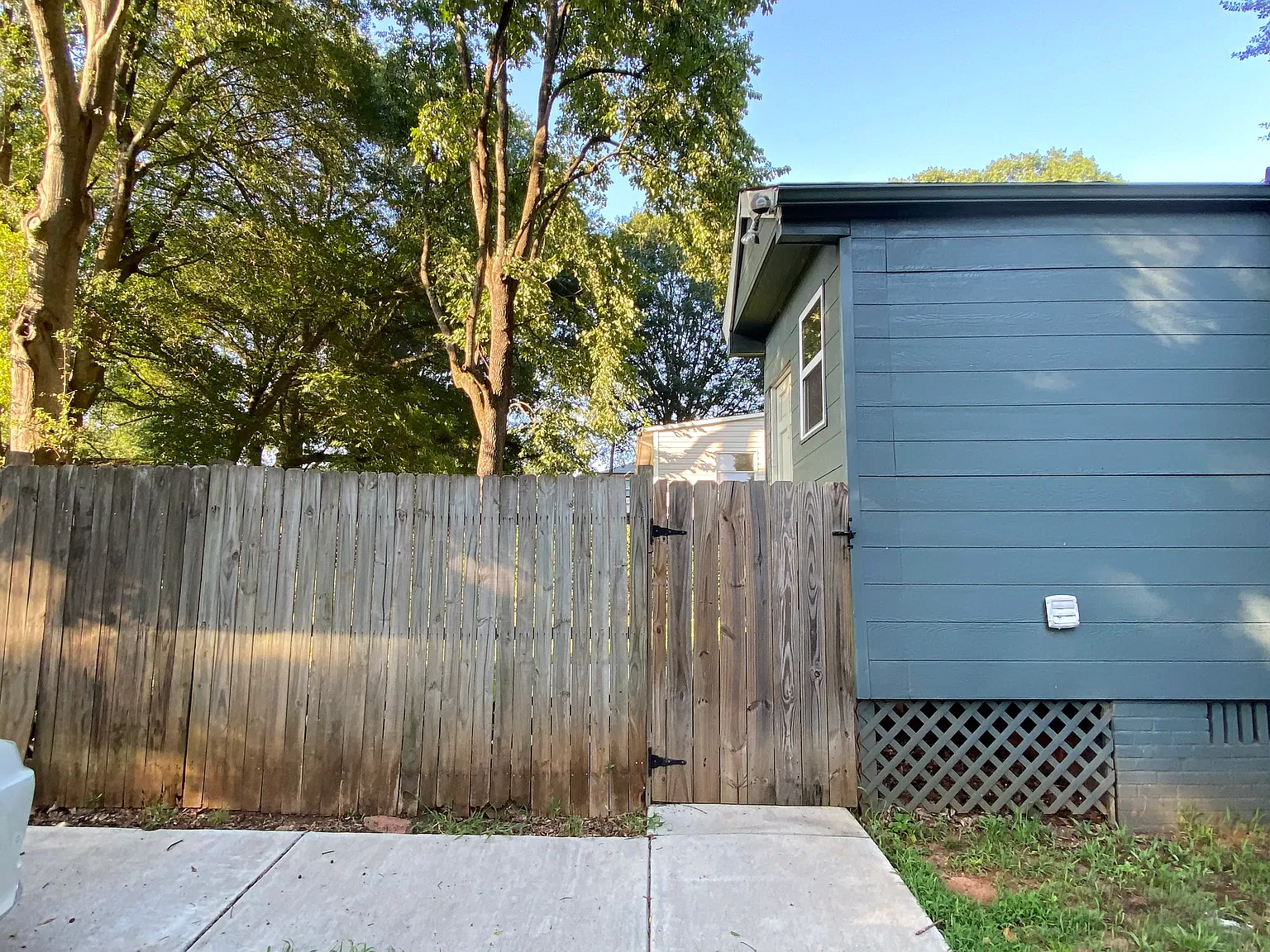 2 bed, 1000 sqft, $1,500 — Photo 3