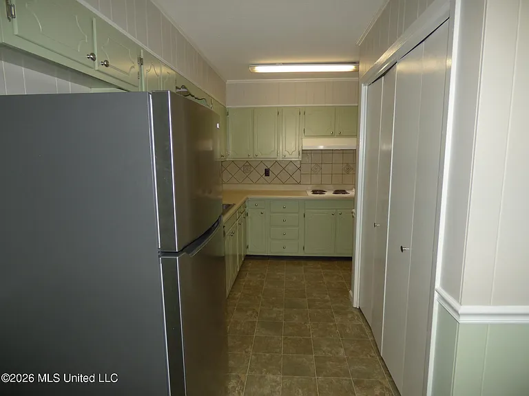 238 Westview Cir — Photo 14