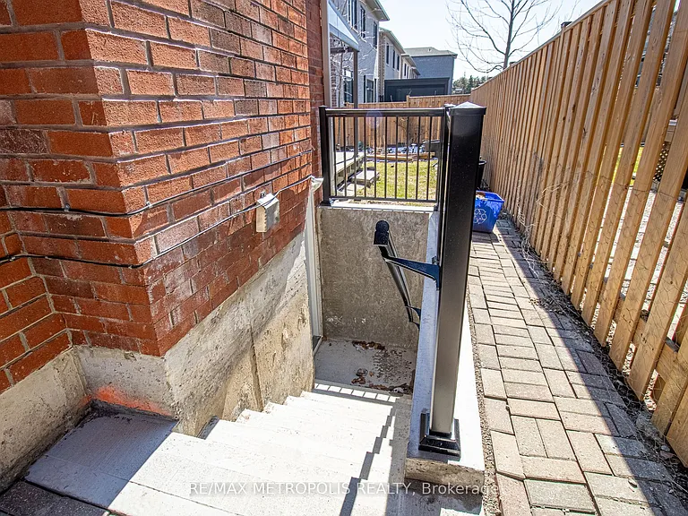507 Charnwood Ct #BASEMENT — Photo 2