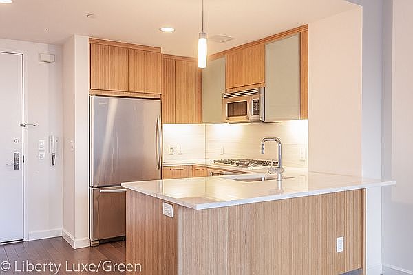 1st image of 200 N End Ave APT 10K