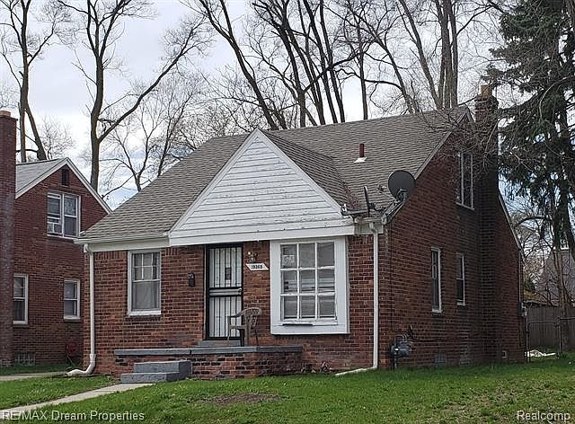 2nd image of 19365 Klinger St
