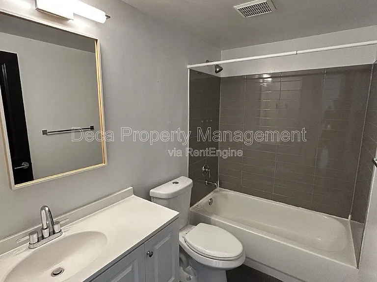 1920 S 8th St #5C — Photo 8